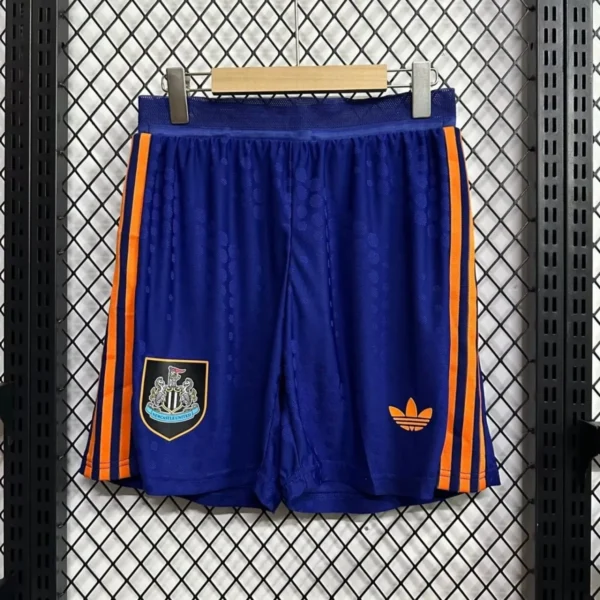 Short Newcastle United 25/26 Terceira - Versão Jogador