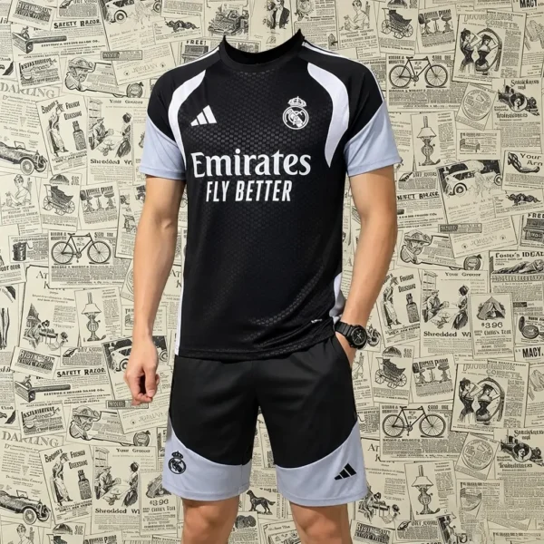 Kit de Treino Real Madrid 2026/27
