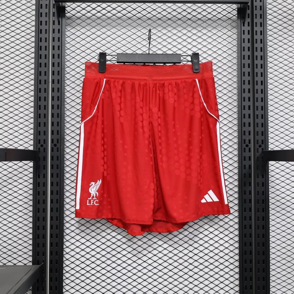 Short Liverpool 25/26 Home - Versão Jogador