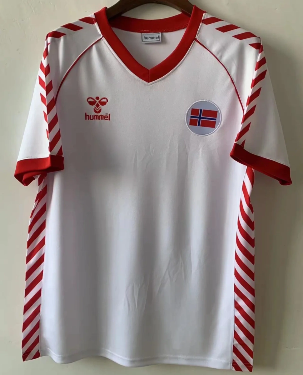 Camisa Noruega 1984 - Retrô