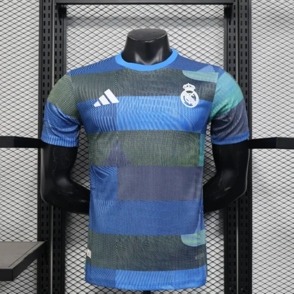 Camisa Pré-Jogo Real Madrid 25/26 - Versão Jogador