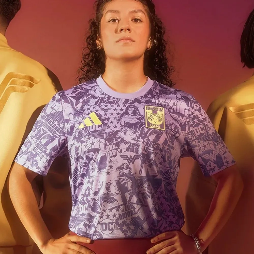 Camisa Pré-Jogo Tigres UANL 25/26 - Feminina