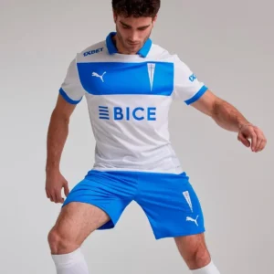 Kit Camisa + Short Universidad Católica 2025 Home